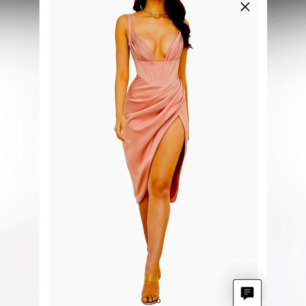 THIS DRESS IS 🔥 🔥 FIRE 🔥 NEW NEVER WORN HOUSE OF CB